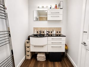 Photo 35- click for photo gallery
